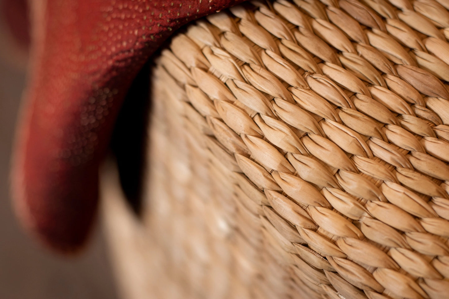 Clara puff – håndvevd ro i naturlige fibre